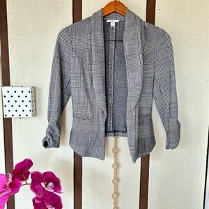 Bar III Women's Black and White Houndstooth blazer
